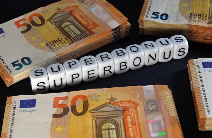 Superbonus, chi sarà colpito dalla maxi tassazione?